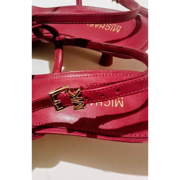 Michael Kors Women's Tasha T- Strap Sandals Rasberry Gold Tone Hardware Size 7 - Picture 4 of 10